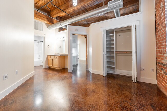 Building Photo - 55 S Harding St