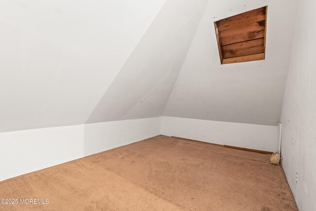 Building Photo - 50-52 Peters Pl