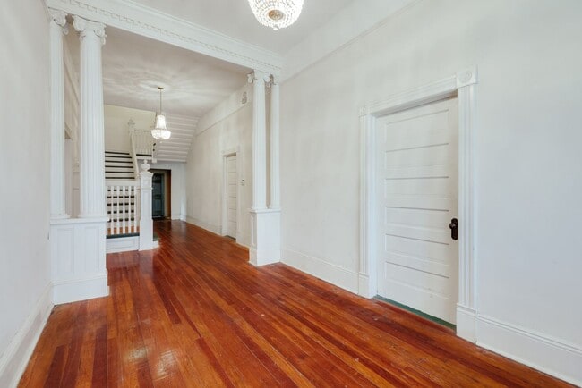 Building Photo - 295 Oglethorpe Ave