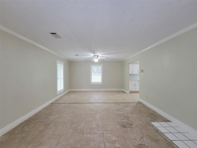 Building Photo - 25723 Glen Loch Dr