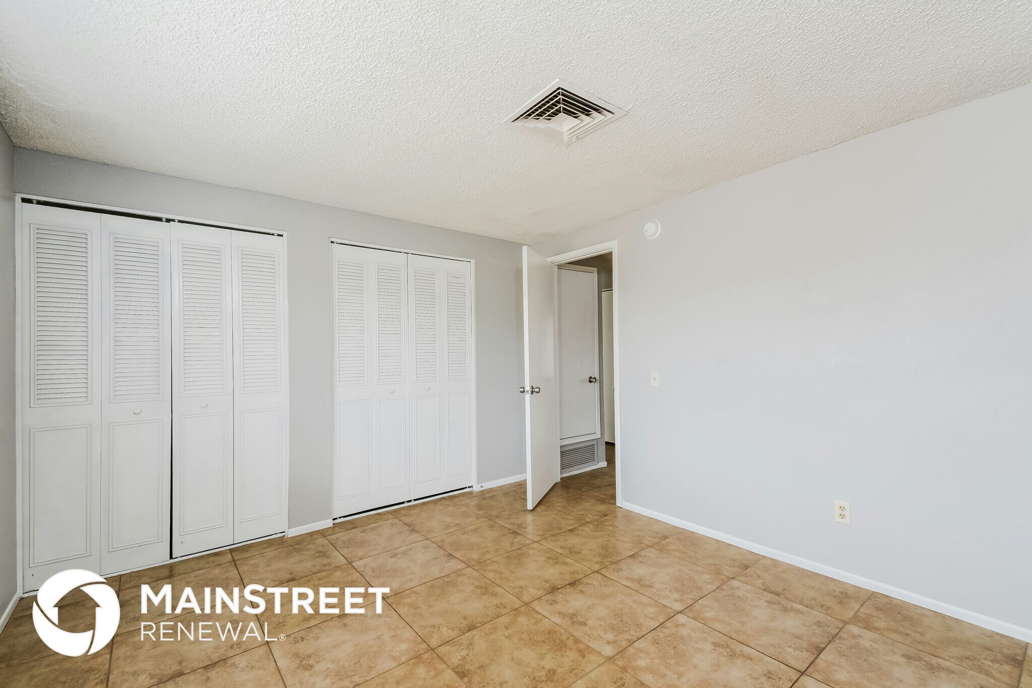 Building Photo - 2570 W Vereda De Las Nubes