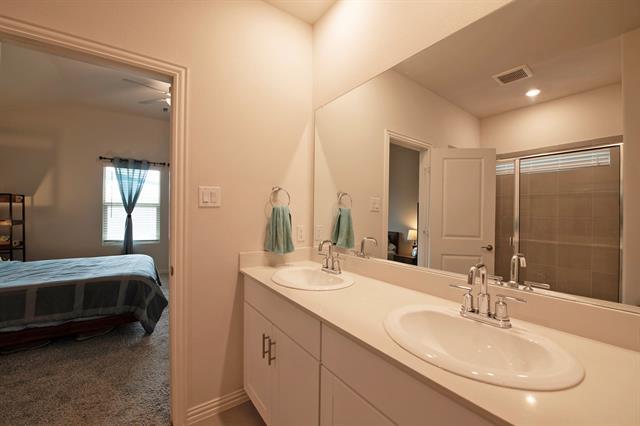 Building Photo - 1116 Blue Ridge Pl