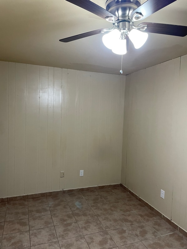 Building Photo - 648 Bannerwood Dr