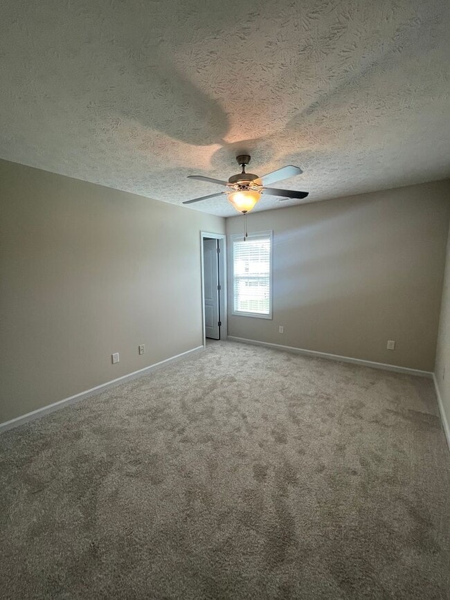 Building Photo - 2 Bedroom Townhome in Havelock