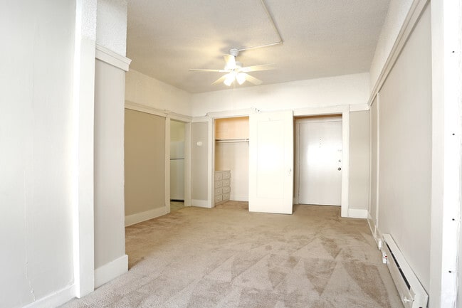 1BR,1BA-590SQ - The Thayer