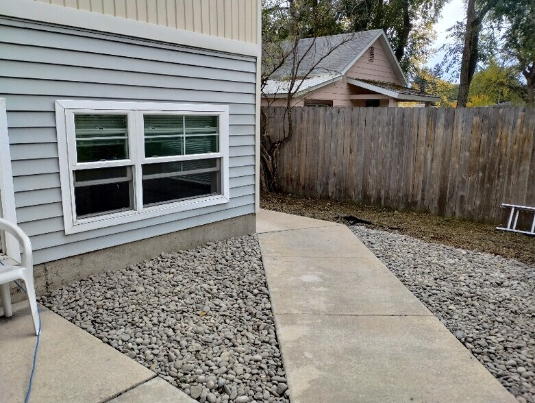 Building Photo - 1949 S 9th St W