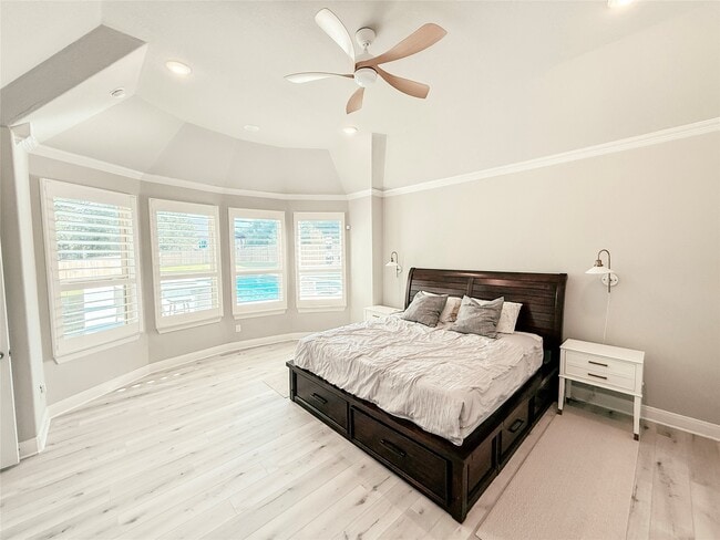 Building Photo - 2416 Belen Dr
