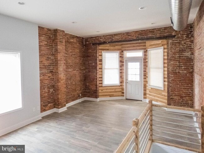 Building Photo - 781 S 52nd St