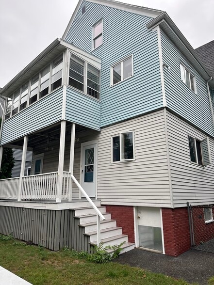Building Photo - 96 Pearson Rd