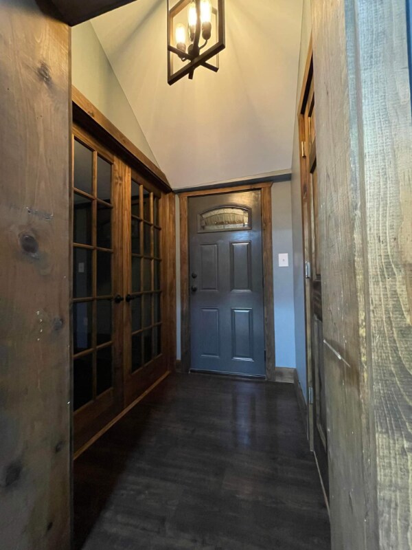 Building Photo - 195 E 2nd St