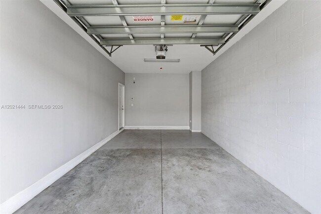 Building Photo - 4032 NW 11th St