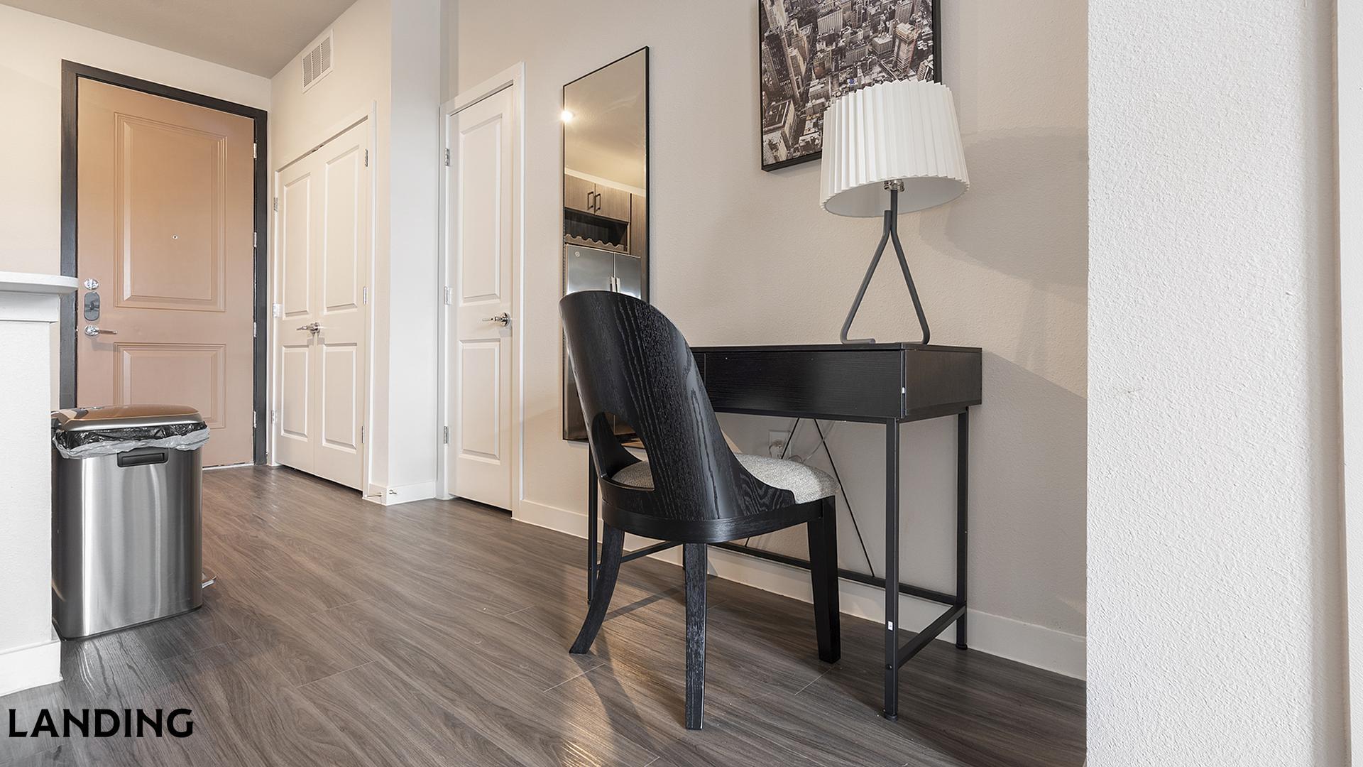 Building Photo - 14015 Univ Pass