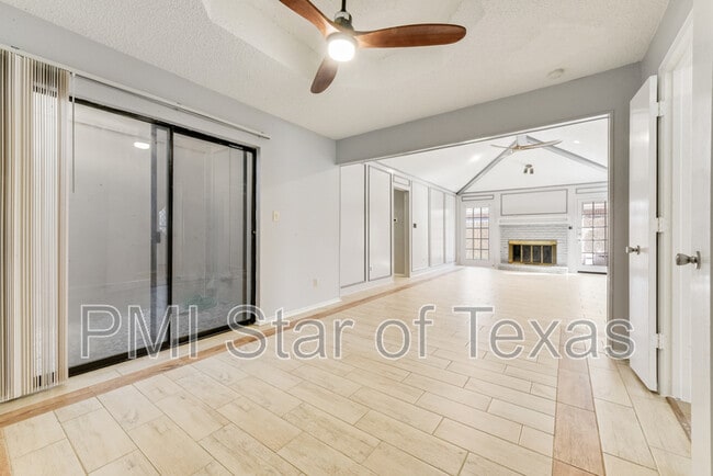 Building Photo - 2801 Hickory Bend Dr