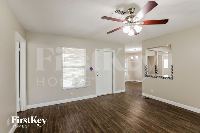 Building Photo - 9371 NW 35th Manor