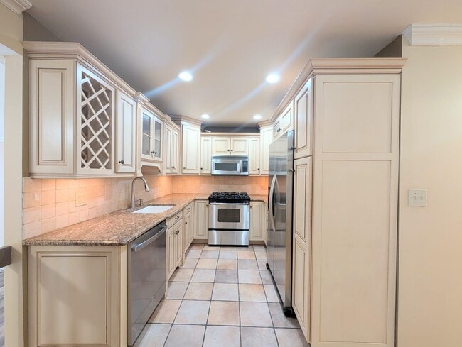 Building Photo - 223 Sandcastle Key