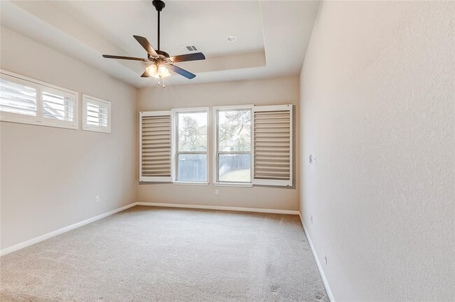 Building Photo - 2916 Zelma Dr