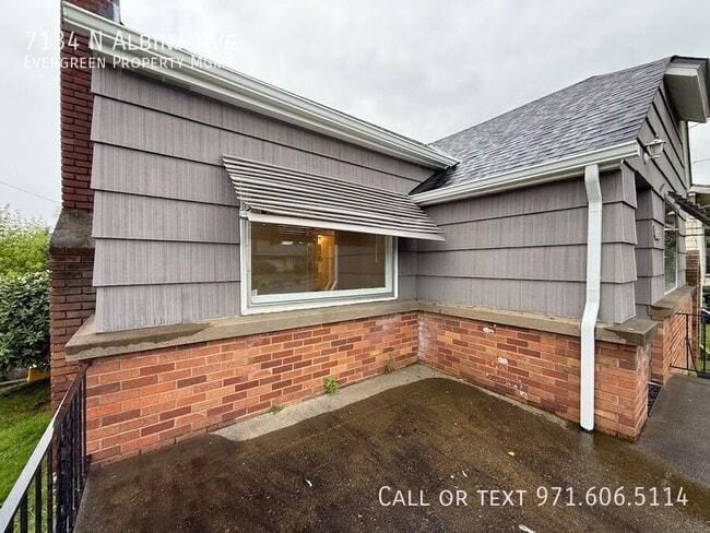 Building Photo - 7134 N Albina Ave