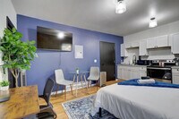 Building Photo - 1925 N Prospect Ave