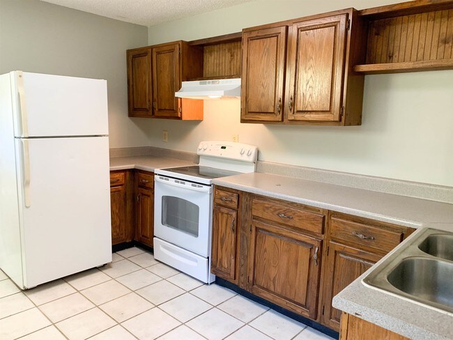 Building Photo - 1405 Crocus Ln