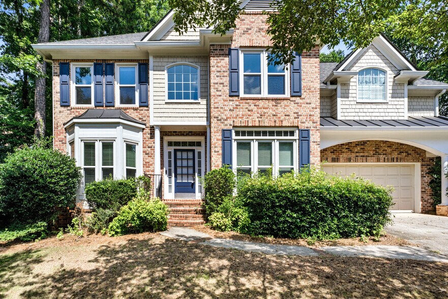 Building Photo - 5008 Highland Oaks Ct SE