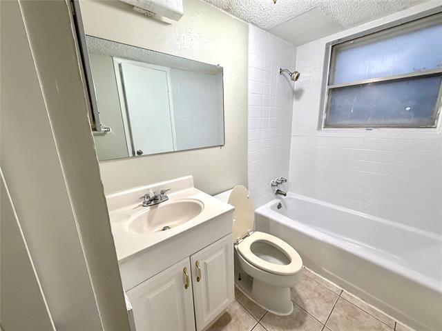 Building Photo - 2022 Mars Dr