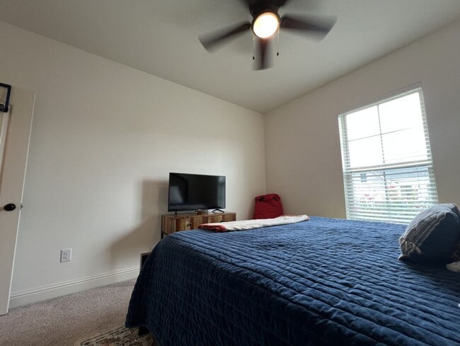 Building Photo - Spacious 5 Bedroom Home in Lake Haven – Zachary, LA