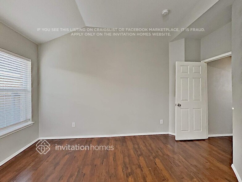 Building Photo - 304 Bayberry Dr