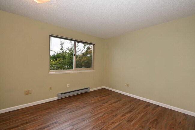 Building Photo - 3622 13th Ave W