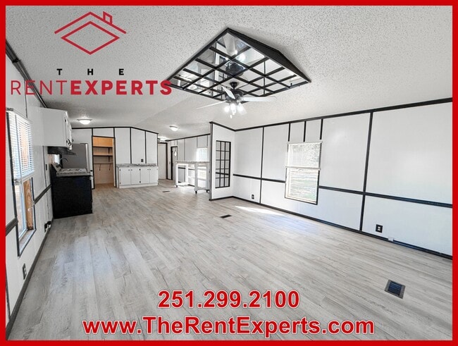 Building Photo - 6360 Mauvilla Dr W