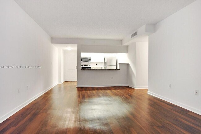 Building Photo - 1756 N Bayshore Dr