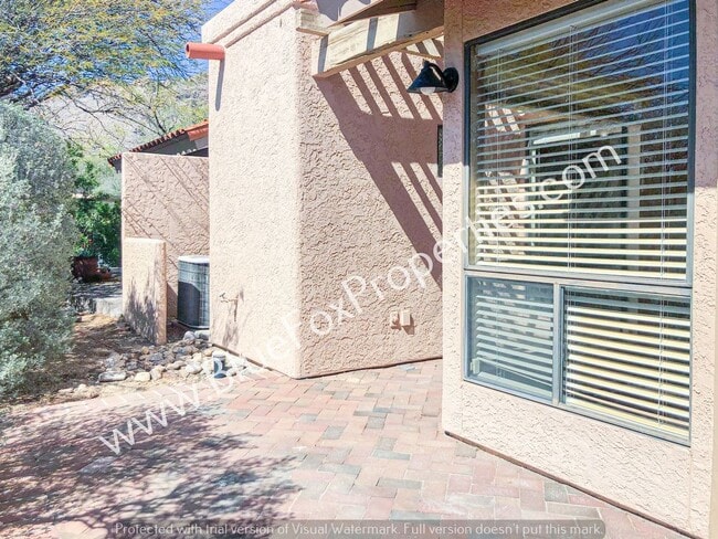 Building Photo - 7601 N Calle Sin Envidia