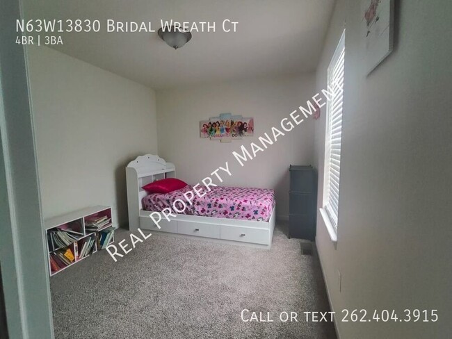 Building Photo - N63W13830 Bridal Wreath Ct