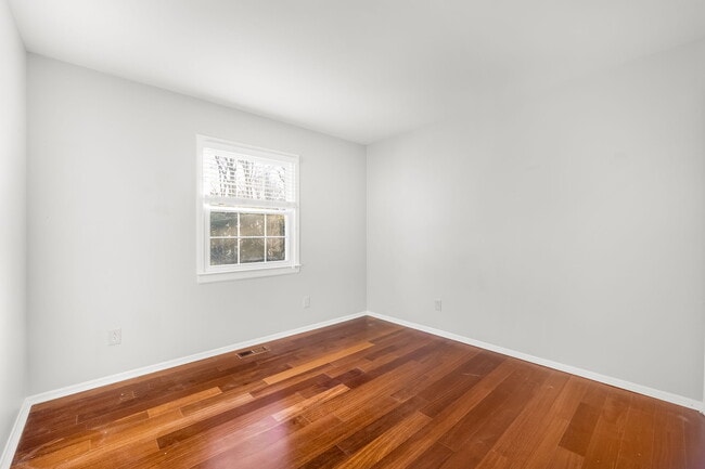 Building Photo - 8418 Knights Bridge Rd