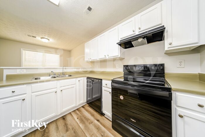 Building Photo - 9031 Jimmy Lee Cir