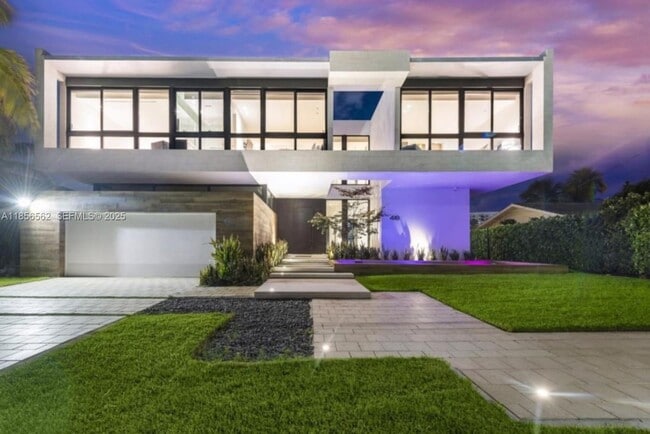 Building Photo - 418 Sunset Dr