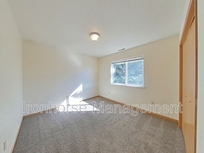 Building Photo - 2491 Wheeler Dr