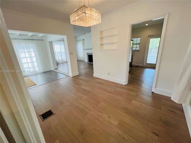 Building Photo - 1407 SE 2nd St