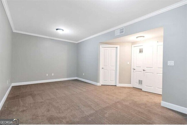 Building Photo - 5408 Glenridge Cove NE