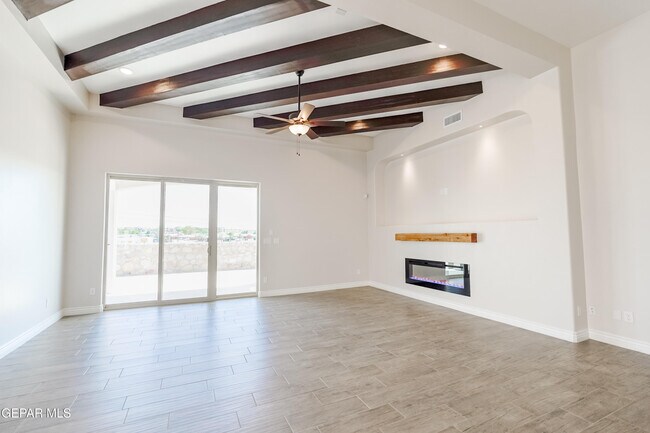 Building Photo - 13368 Emerald Glass Dr
