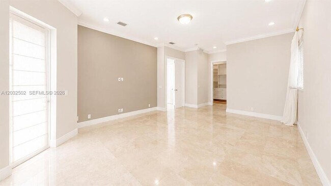 Building Photo - 5751 SW 59th St
