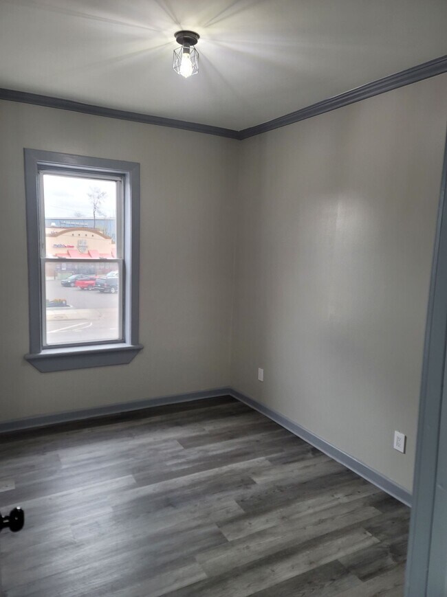 Building Photo - Soldoris