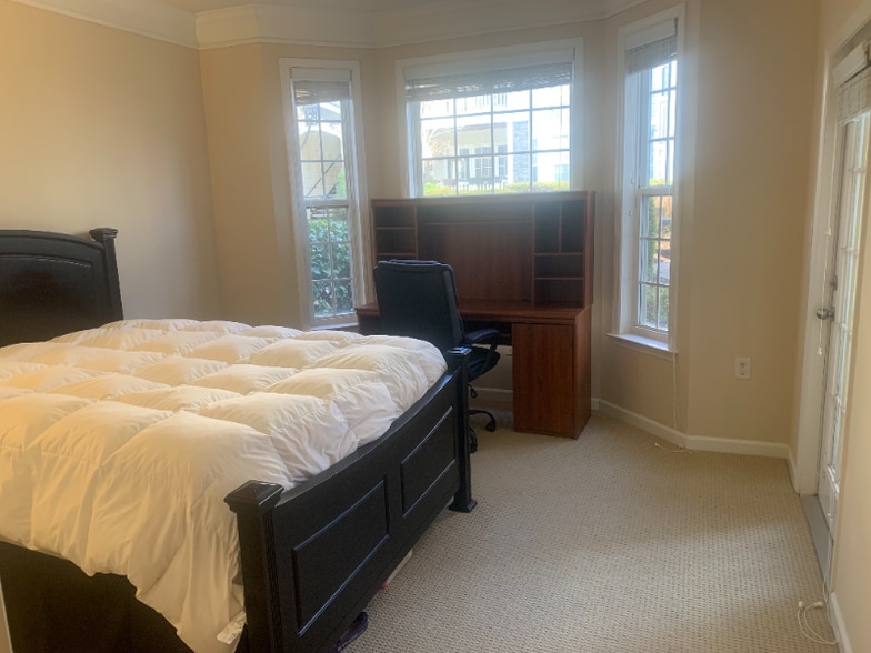 Building Photo - 505 Sunset View Terrace SE