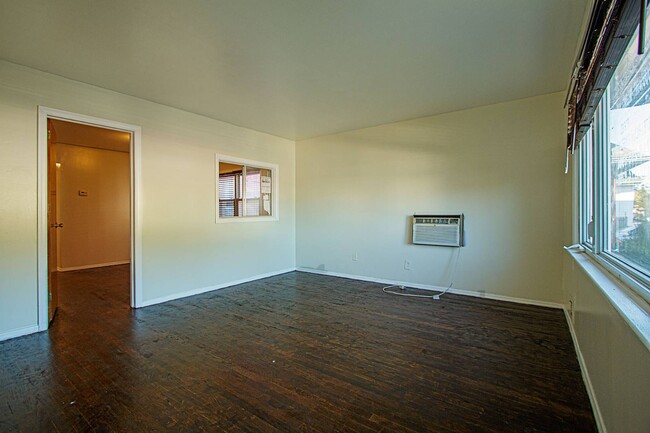 Building Photo - 8922 Avenue L