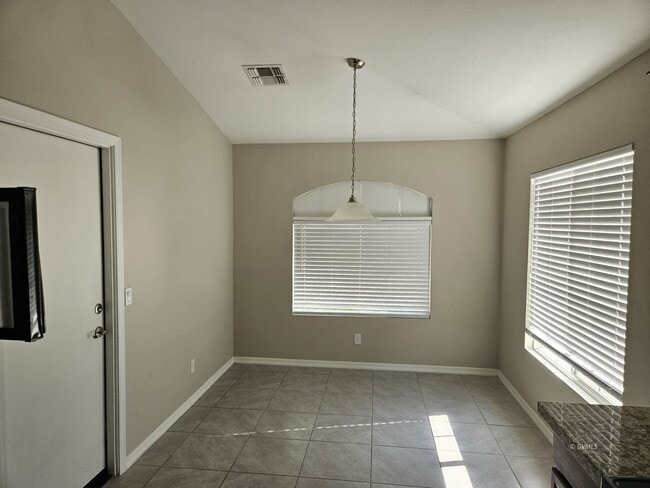 Building Photo - 1560 Whirlwind Way