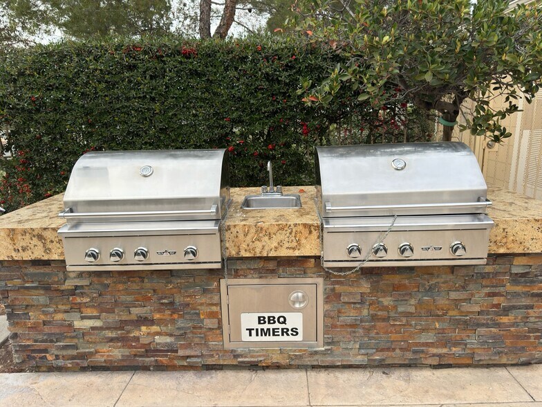 Building Photo - 27905 Crown Court Cir