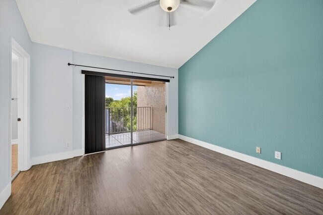 Building Photo - 3239 NW 44th St