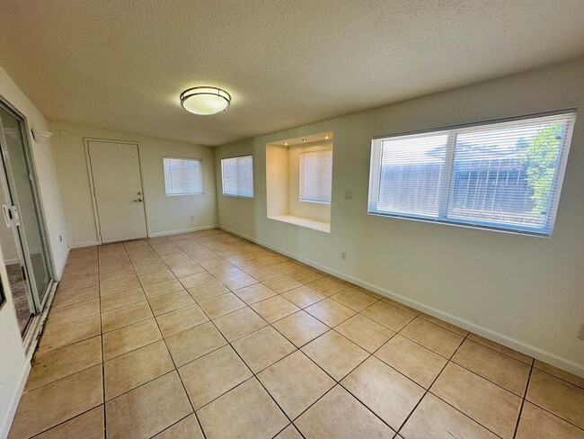 Building Photo - * Move in Special, $1,000 Off One Month's ...