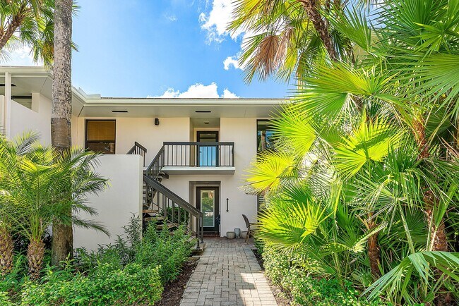 Building Photo - 3804 N Quail Ridge Dr
