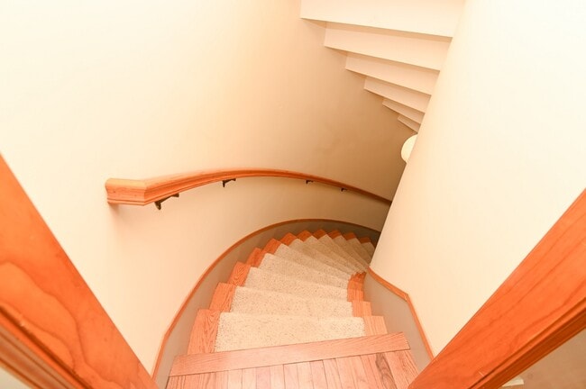 Building Photo - 5204 Deer Ridge