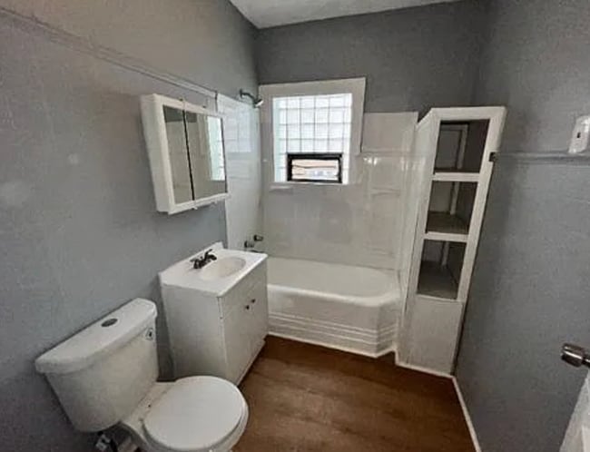 Building Photo - Freshly Renovated 3-Bedroom Home in South ...